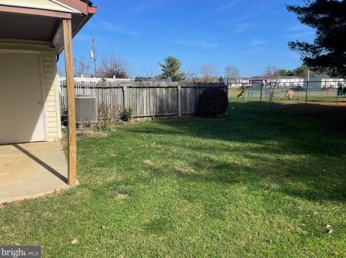 1114 Wadewood Ct, Woodstock VA  22664-1505 exterior