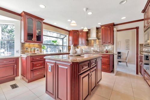 1066 Cross Springs Ct, San Jose CA  95120-1516 exterior