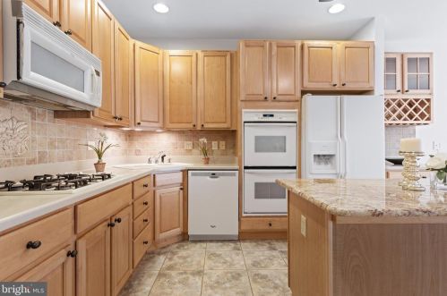 618 Beaver Falls Pl, Wilmington DE  19808-1648 exterior