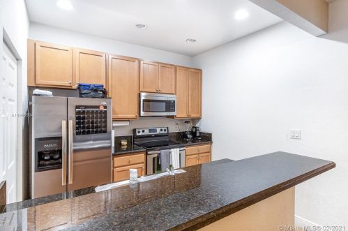 1121 147th Ter, Hollywood FL  33027-6182 exterior