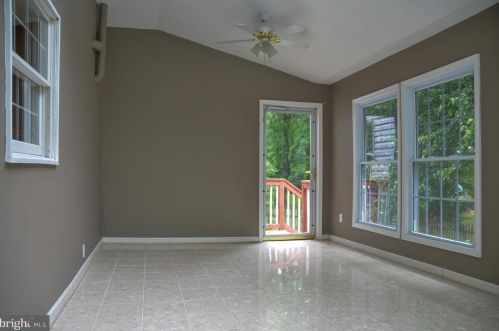 12837 Pinecrest Rd, Herndon VA  20171-2603 exterior