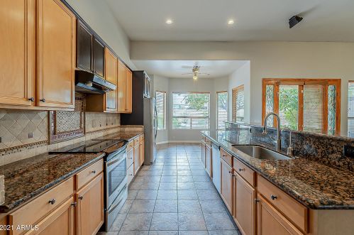 5330 Angela Dr, Scottsdale AZ 85254-6409 exterior