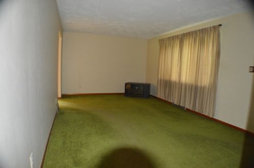 37 Moyer Ave, North Charleroi, PA 15022-1710