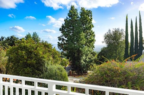 635 Oak Crest Dr, Sierra Madre CA  91024-1130 exterior