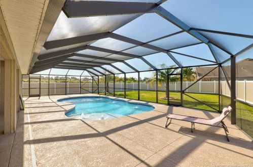 5860 Poe Ct, Port Saint Lucie FL  34986-4644 exterior