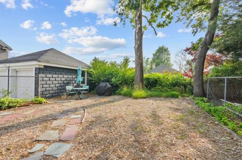 290 River Ave, Providence RI  02908-4217 exterior