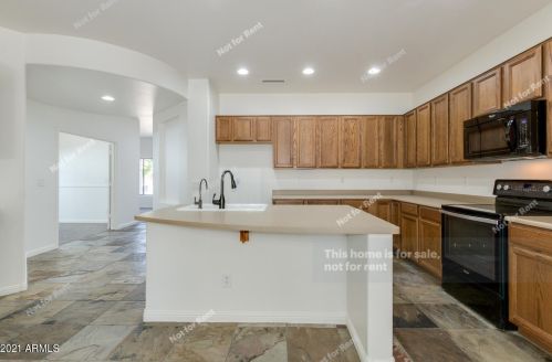 10330 Juanita Ave, Mesa, AZ 85209-7739