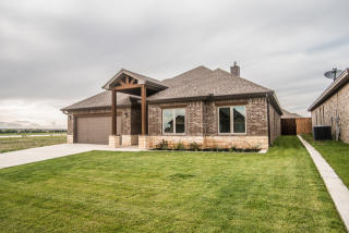 6212 102nd Pl, Lubbock, TX 79424-6163