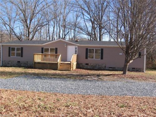 406 Academy St, Franklinville, NC 27248-8503