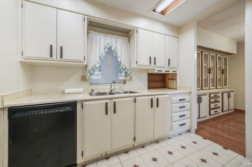 14 Bel Air Cir, Fairfield CA  94533-2811 exterior