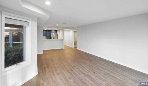 303 Rutledge Ct, Edgewater NJ  07020-1660 exterior