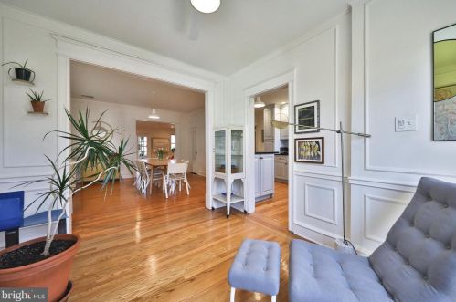 425 Gln Echo Rd, Philadelphia PA 19119-2915 exterior