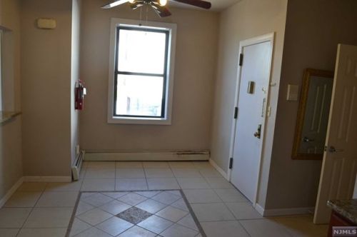 180 Lincoln Pl, Outwater NJ  07026-1730 exterior