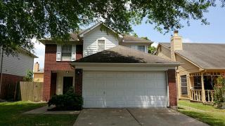 2034 Greenwest Dr, Missouri City TX  77489-4010 exterior
