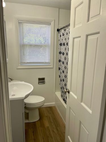 802 Locust St, New Castle PA  16101-2130 exterior