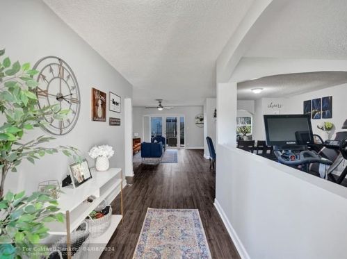 21199 Escondido Way, Boca Raton FL  33433-2507 exterior