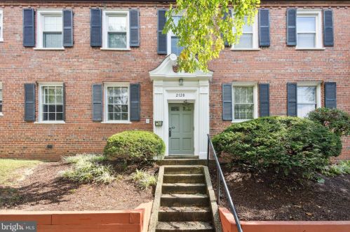 2128 Suitland Ter, Washington, DC 20020-1130