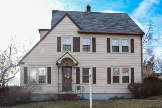 42 Lancaster Rd, Manchester, CT 06040-5446
