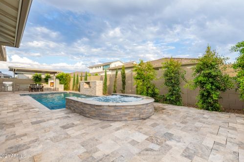 3731 Arabian Dr, Gilbert AZ  85296 exterior