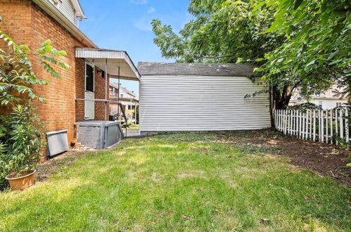 72 16th St, Ambridge PA  15003-2221 exterior