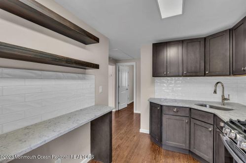 115 Springdale Ave, Tinton Falls NJ  07724-2628 exterior