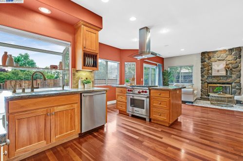 795 Daisyfield Dr, Livermore CA  94551-3990 exterior