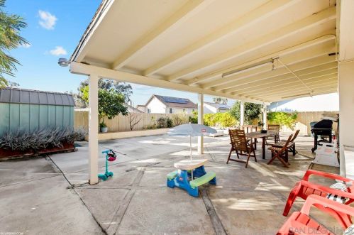 11122 Avenida Del Gato, San Diego CA 92126-1740 exterior