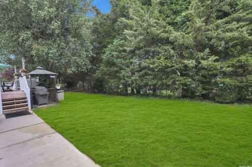 23 Nassau Ave, Babylon NY  11704-2814 exterior