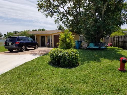 152 30th Ave, Boynton Beach, FL 33435-8235