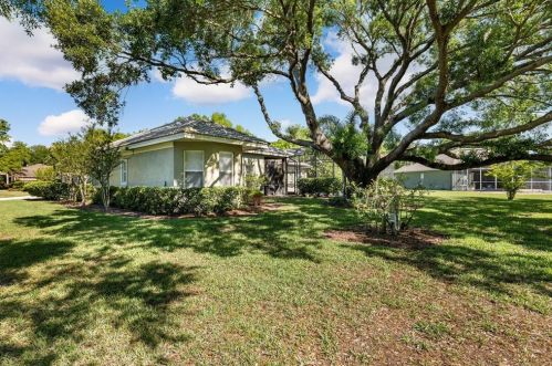 19801 Wetherby Ln, Lutz FL  33549-9329 exterior