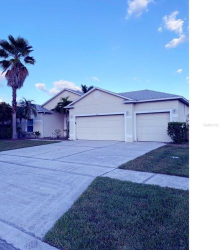 140 Burrell Cir, Kissimmee, FL 34744-8432