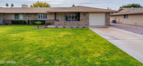 9419 Long Hills Dr, Sun City, AZ 85351-2034