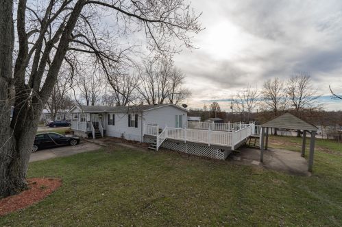 243 Weber Ln, Florence, KY 41042-3215