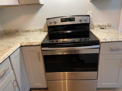 70 Cape Dr, Mashpee MA exterior