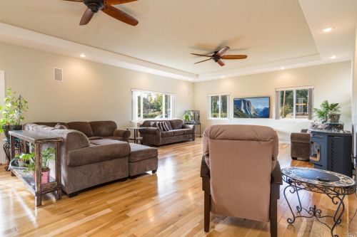 2000 Sanford Ranch Rd, Ukiah, CA 95482-5251