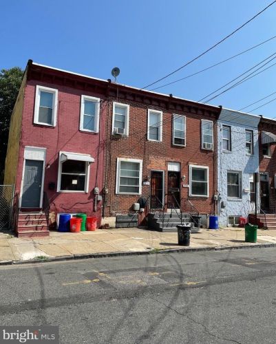 835 Spruce St, Camden, NJ 08103-2520