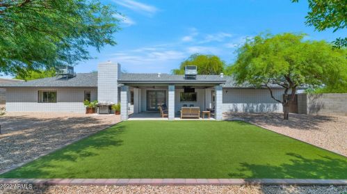 2827 Evans Dr, Phoenix AZ  85032-5030 exterior