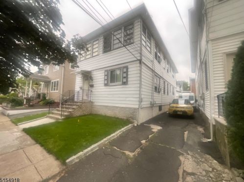 230 15th St, Bloomfield, NJ 07003-5950