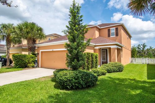 8821 Deep Maple Dr, Riverview, FL 33578-8982
