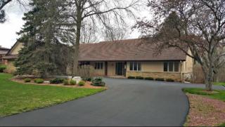 6221 Parkview Rd, Greendale, WI 53129-2148