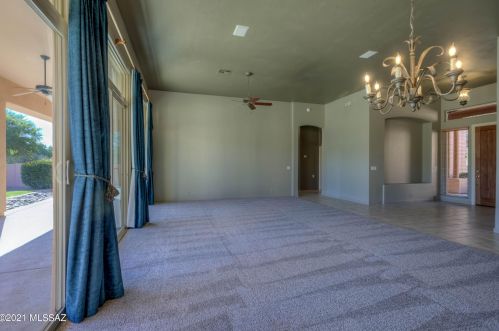 2570 Castle Rock Dr, Tucson AZ exterior