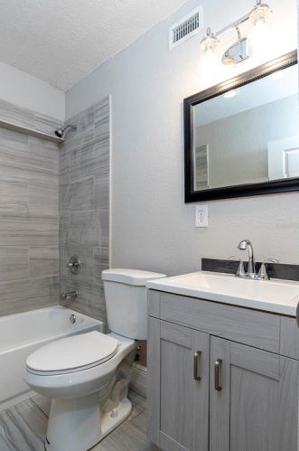 2960 23rd St, Sanford FL  32771-4046 exterior