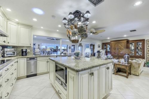 3810 1st Pl, Cape Coral FL  33904-4803 exterior