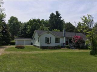 1185 Gunton Dr, Fairview, PA 16415-1414