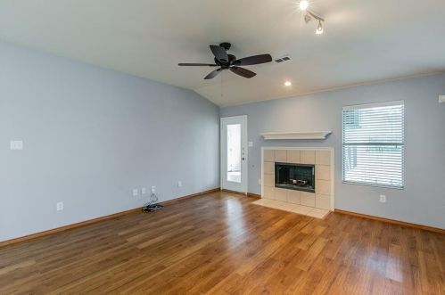 9892 Willowick Ave, Fort Worth, TX 76108-4811