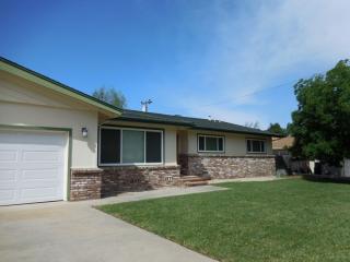 20280 Portola Dr, Salinas CA  93908-1201 exterior