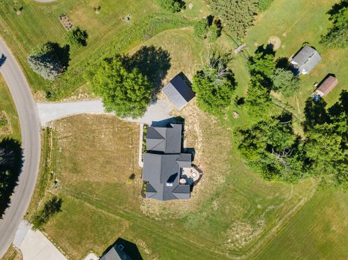 1043 Carryback Dr, Pataskala OH 43062-9543 exterior