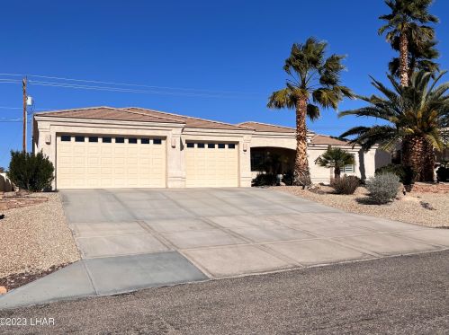3947 Comet Dr, Lake Havasu City, AZ 86406-4439