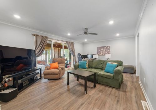 8328 Martinsburg Rd, Mount Vernon OH  43050-9506 exterior