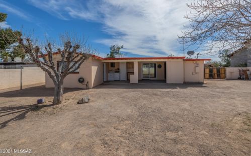 2740 Tolosa Pl, Tucson AZ exterior